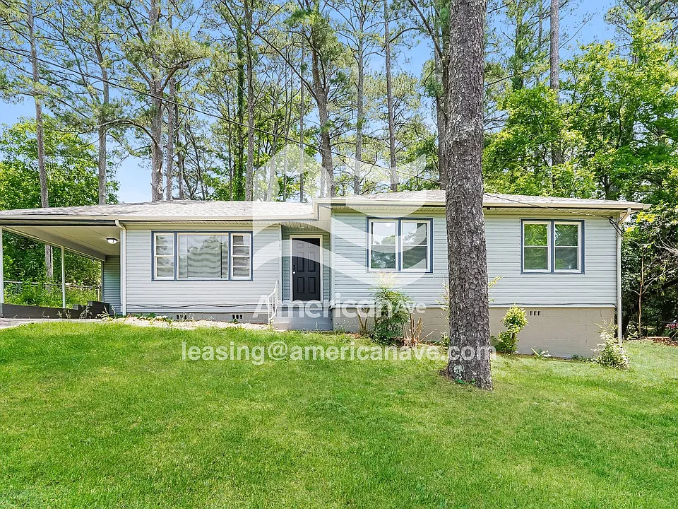 905 Charles Cir