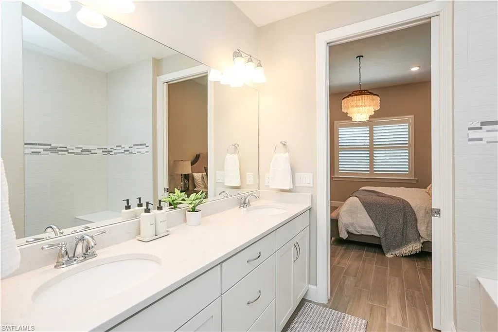 3 bed, 2.0 bath, 2050 sqft, $14,000 — Photo 4
