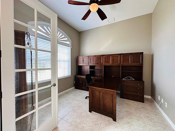 4th image of 26577 Barranquilla Ave