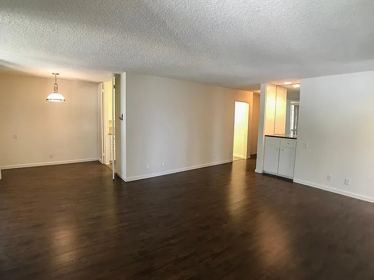1932 Overland Ave #208 — Photo 8