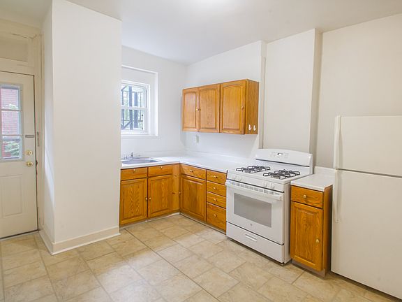 2nd image of 7720 Waverly St APT 3