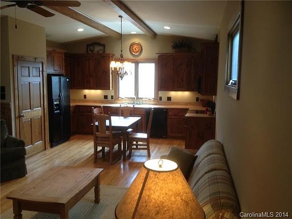 Charming one br apartment