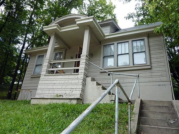 3rd image of 376 Elberon Ave