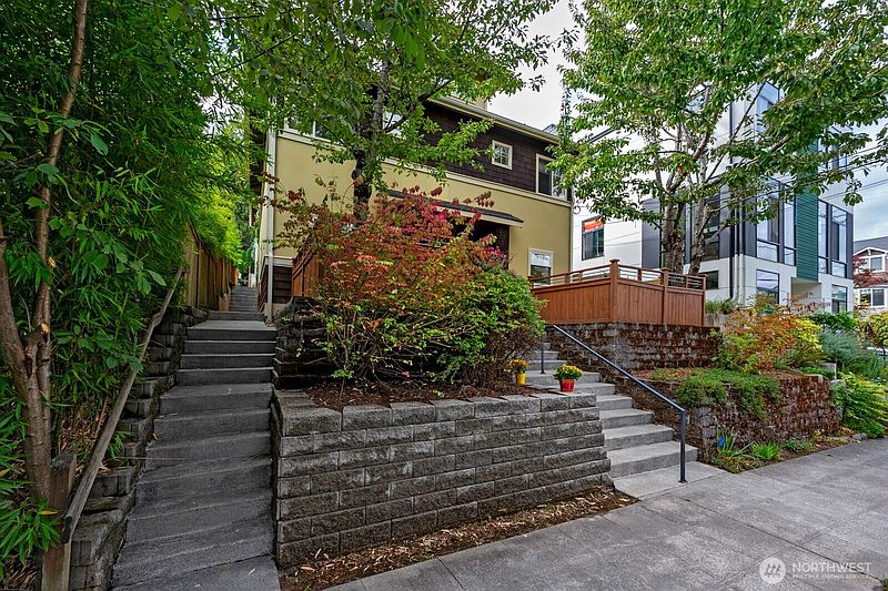 2nd image of 1835 24th Ave #B