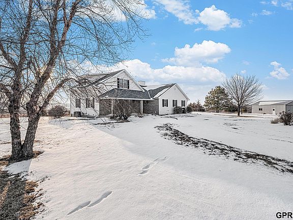 3rd image of 5601 Grace Ln