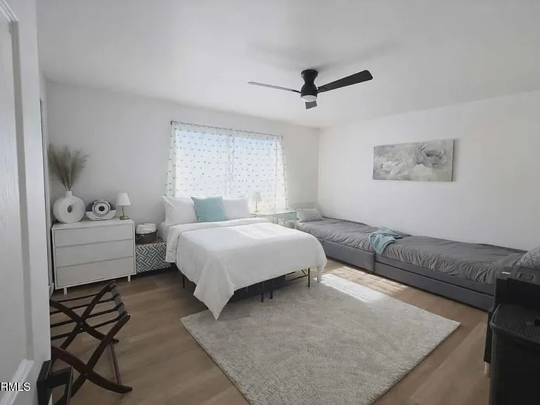 14620 N Yerba Buena Way #D — Photo 12