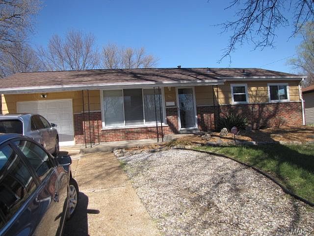1st image of 545 Lynn Haven Ln