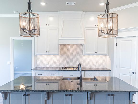 Homes by Taber Hazel Floor Plan - 10109 NW 141st Circle