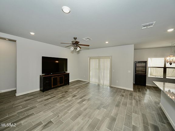 5th image of 1129 W Valley Meadow Ln