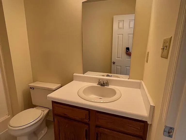 8704 Hermitage Trace Cir — Photo 13