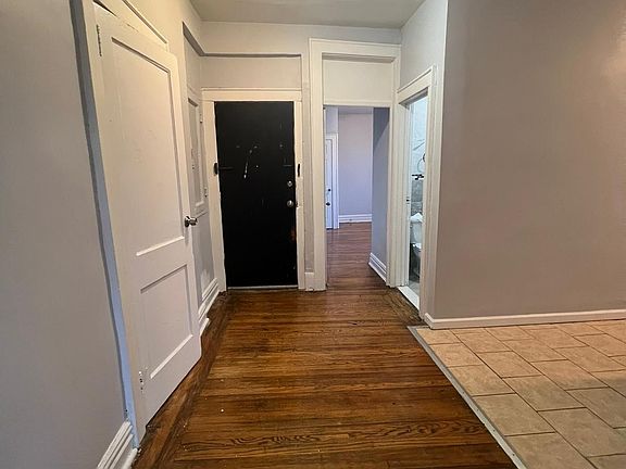 4th image of 96 Hillcrest Ter APT 7
