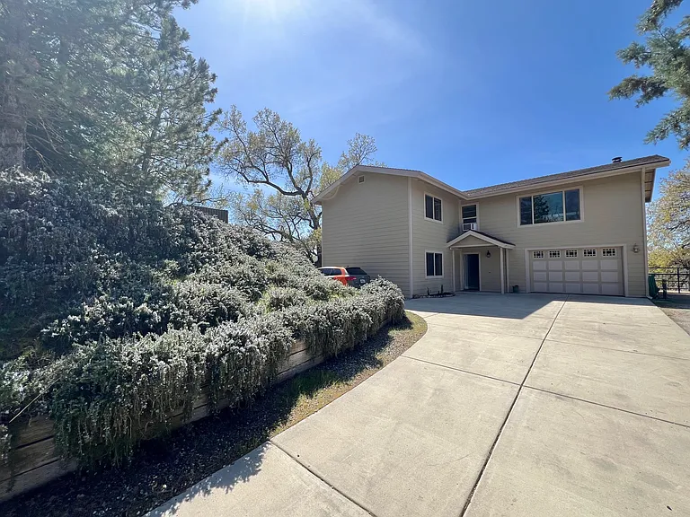 27030 Oakflat Dr — Photo 4