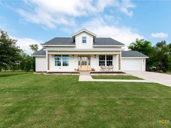 407 Tucker St, Rogers, TX 76569