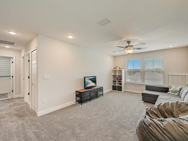 155 Chandler Dr — Photo 28