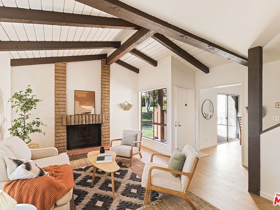 1st image of 3713 Country Club Dr Unit 6