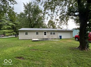 1688 Cardinal Ln, Shelbyville, IN 46176