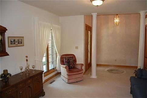 5th image of 2614 E Shady Glen Ct