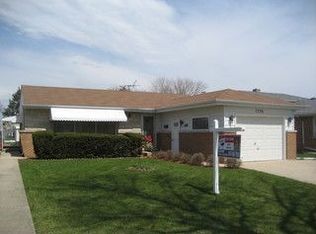 7326 W Main St, Niles, IL 60714
