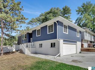 3640 S 56th St, Lincoln, NE 68506