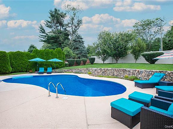 2nd image of 1 Robert Hagan Ct