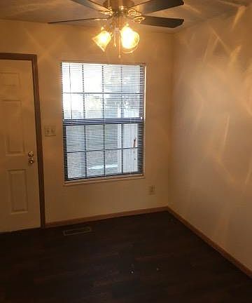 4th image of 4663 Crystal Lake Dr