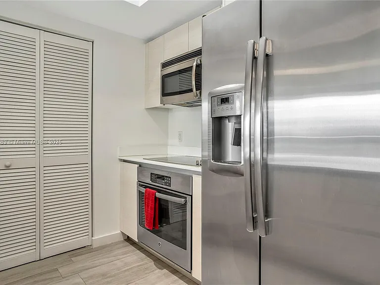 4250 Biscayne Blvd #1116 — Photo 15