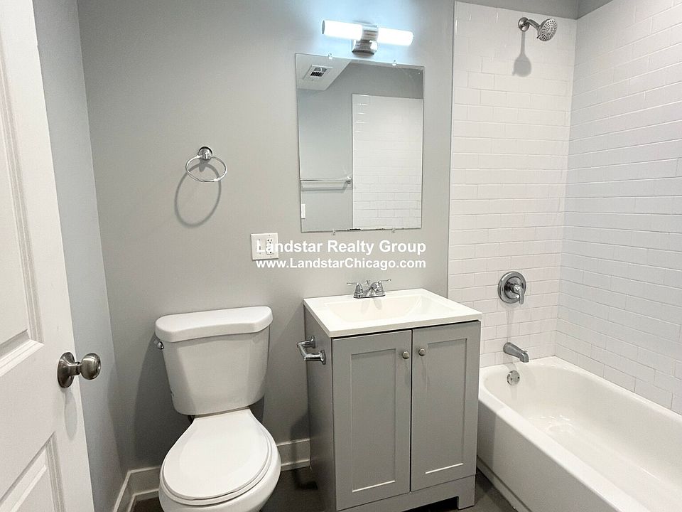 1st image of 926 W 32nd Pl