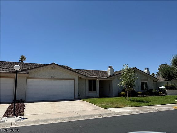 3rd image of 704 Eastview Dr