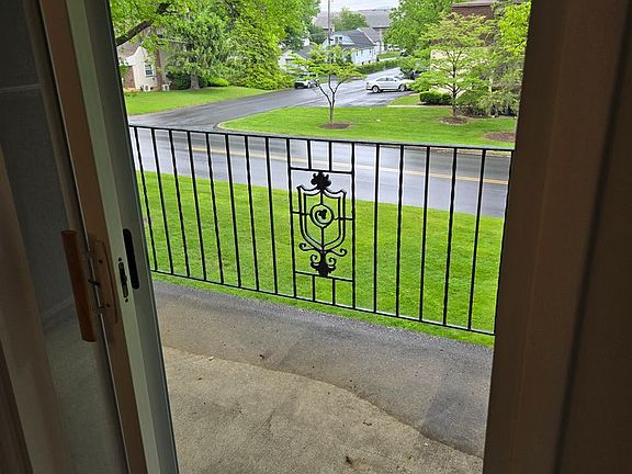 5th image of 601 S Greenwood Ave #D06