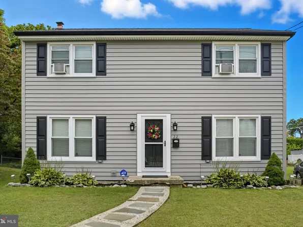 22 W Charleston Ave, Lawnside, NJ 08045