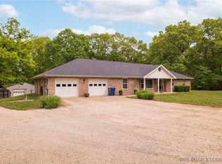 18 Welsh Rd, Lake Ozark, MO 65049