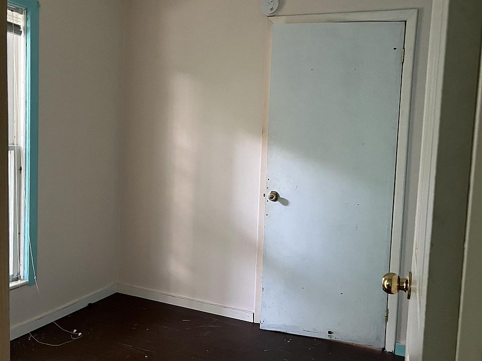 1st image of 245 Fulton St #2