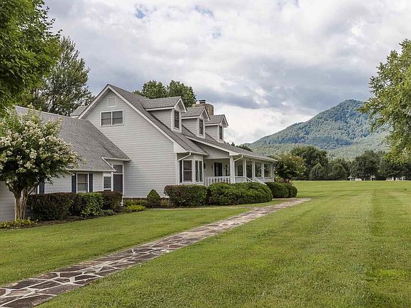 5th image of 3539 Hiley Dr