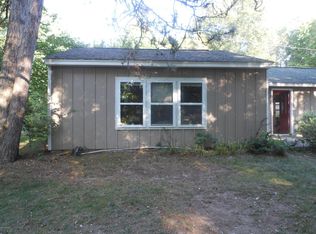 1260 Cramton Ave NE, Ada, MI 49301