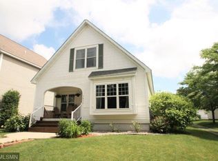 2879 Mark Twain Dr, Chaska, MN 55318