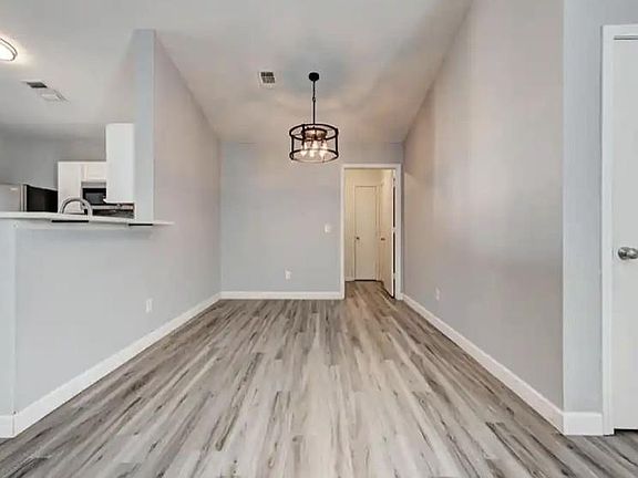 4th image of 18637 Piedra Dr