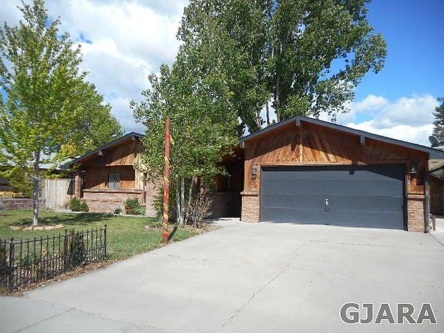 1st image of 534 Grand Valley Dr