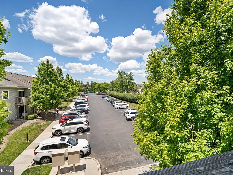 307 Ravens Crest Dr — Photo 18