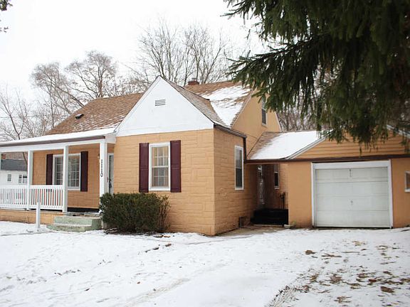 2nd image of 1110 Fairbanks Ave