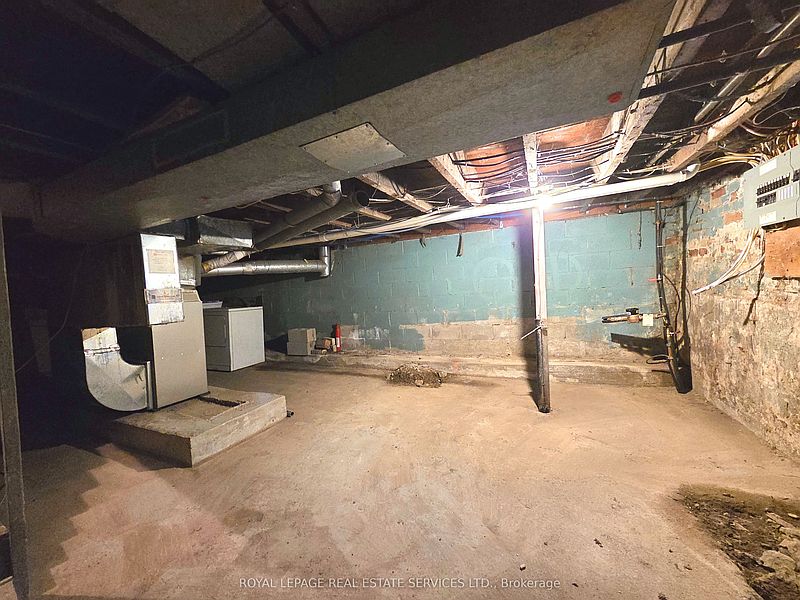 Toronto Townhouse for rent - 2 Bedrooms — photo 7