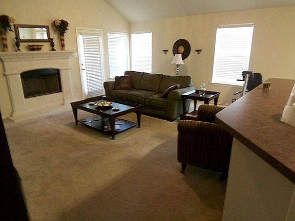 Large open Den