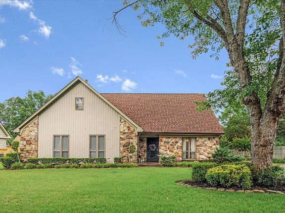 3rd image of 1888 Alder Branch Ln