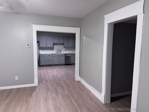 4th image of 213 W Pine St