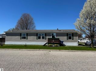 5522 E Crossway Ln, Mount Pleasant, MI 48858