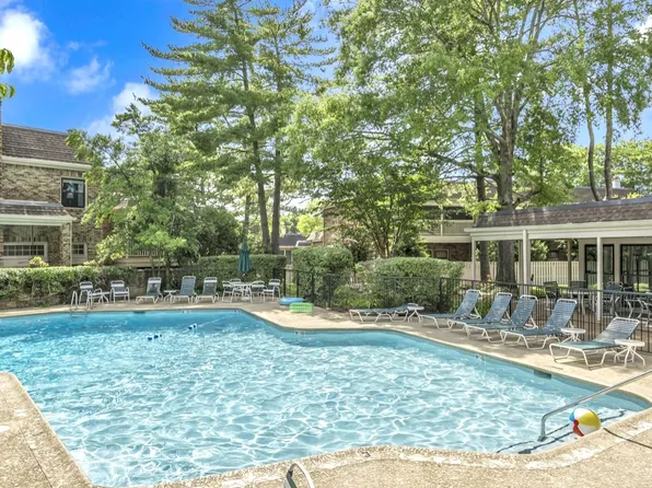 401 Bowling Ave Unit 21, Nashville, TN 37205