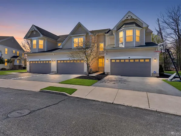 9 Cornwall Lane, Middletown, NY 10940