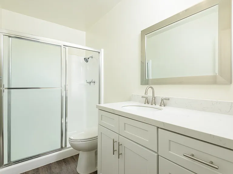The Grove Apartments — Photo 12