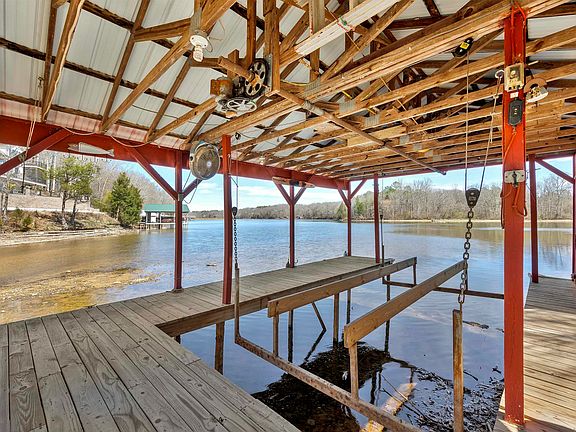 3rd image of 150 County Road 562