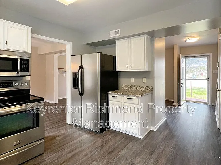 800 Kiefer Field Ct — Photo 9