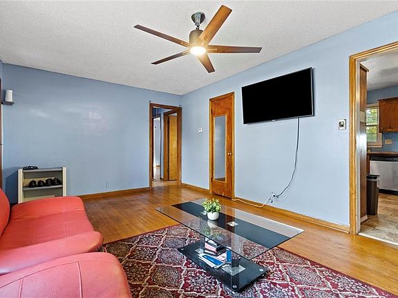 5th image of 6603 Nogard Ave